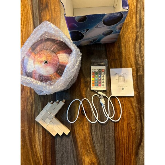 Planet Lamp - Picture 3 of 4